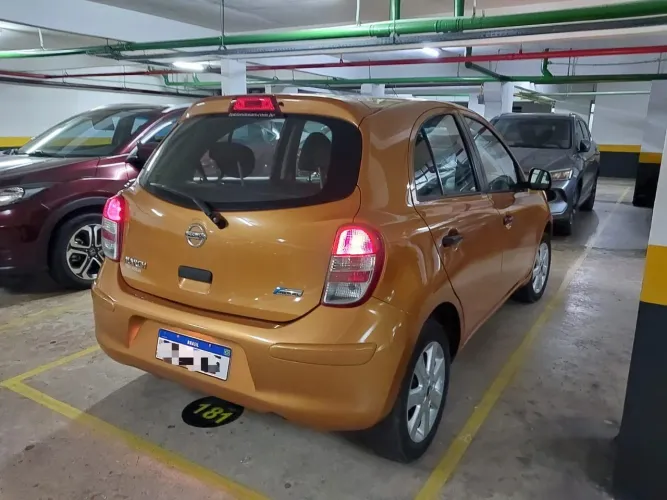 Nissan March SV 1.6 16V Flex Fuel 2013