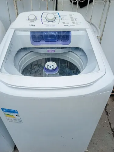 Máquina de lava Eletrolux 12 kilos toda funcionando com garantia de 90 dias
