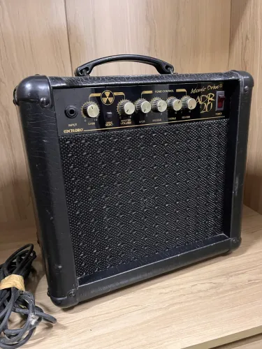 Amplificador Meteoro Atomic Drive ADR 20