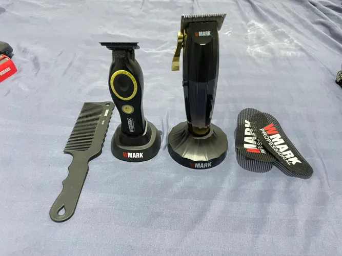 Máquinas de cortar cabelo e máquina de acabamento