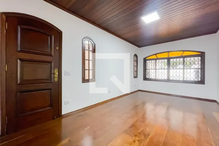 Casa à Venda - Jardim Marisa, 3 Quartos, 180 m2