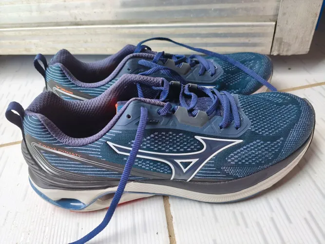 Tênis Mizuno Wave Dynasty 7 (n°42)