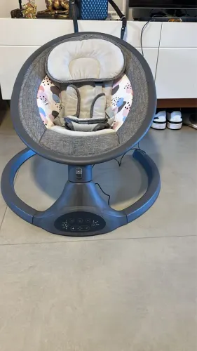 Cadeira de balanço para bebê Clingo