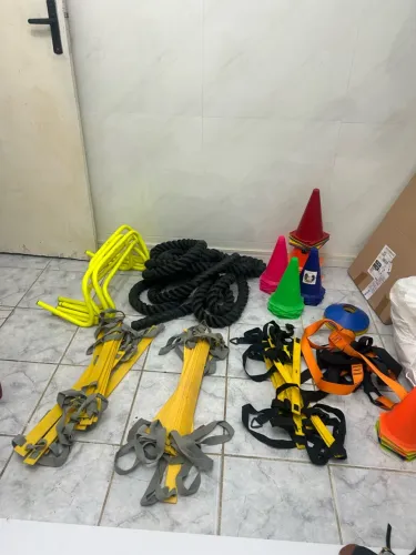 Cones, corda naval, barra de salto, escadinha agilidade