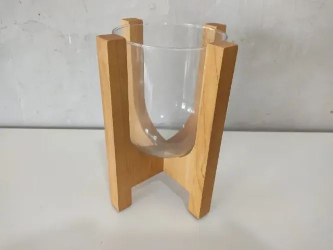 Vaso Porta Vela em Vidro e Base de Madeira