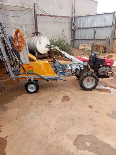 Vendo micro trator yanmar tc 11 com pulverizador. Funcionando perfeitamente e revisado 
