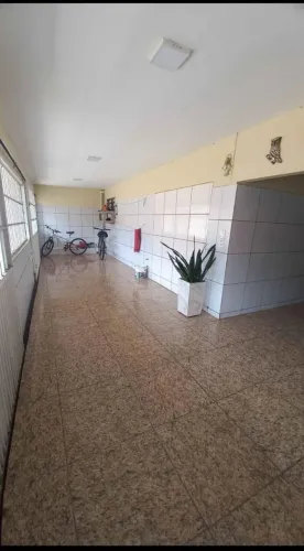 Vende se casa bem localizada próximo avenida poty na grande santa Maria
