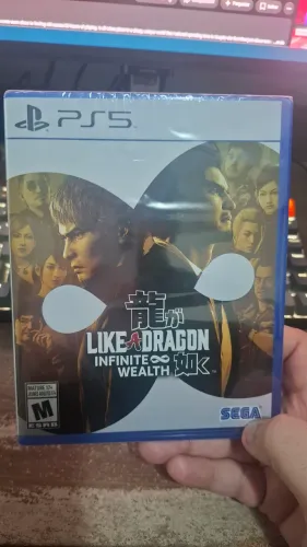 Like a Dragon Infinite Wealth - PS5 - LACRADO