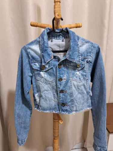 Jaqueta Jeans Infantil Menina Tam. 12 Moderna e Muito Conservada