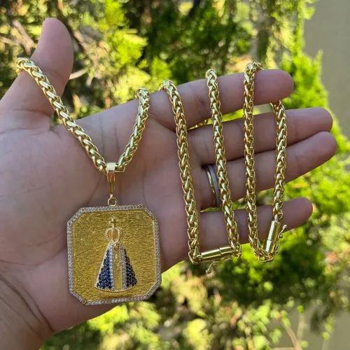 Corrente moeda antiga com banho de ouro 18k