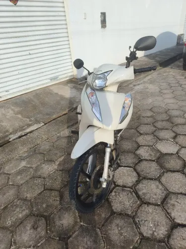 Moto Biz 125