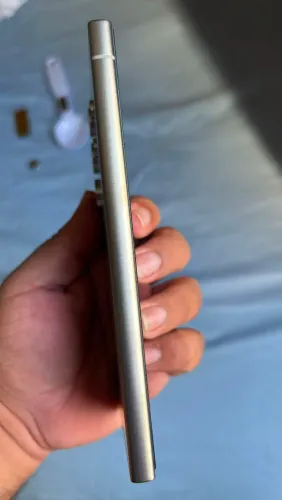 Samsung Galaxy S24 Ultra 256GB Titânio Cinza 12GB RAM - 8 Meses de Uso (Na Garantia!)