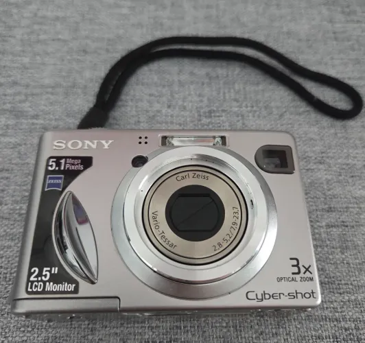 Câmera digital Cyber Shot Sony 5.1 megapixels