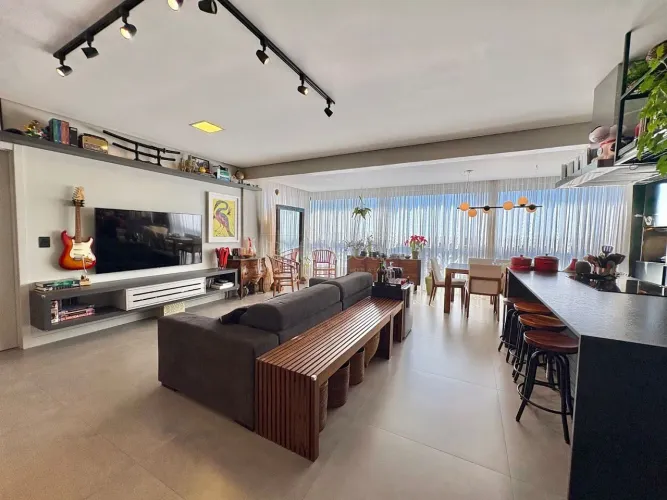 Apartamento mobiliado em Home Club