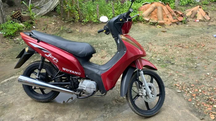 Vende-se ou troca em Biz 100 