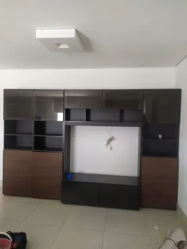 Vendo Estante e sofás 