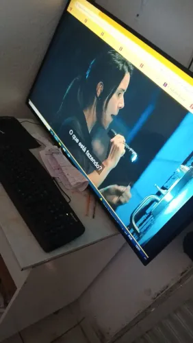 Vendo uma TV AOC 42 polegadas