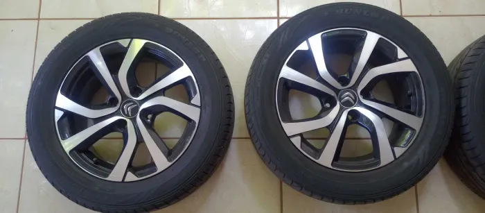Jogo de Rodas 4x108 R16 com Pneus Citroen, Peugeot e Ford