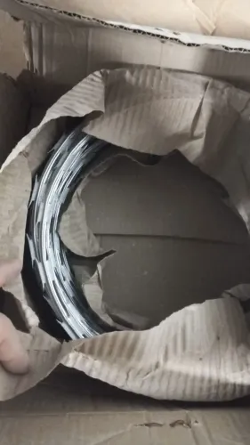 Concertina de aço cortante nova com 5m