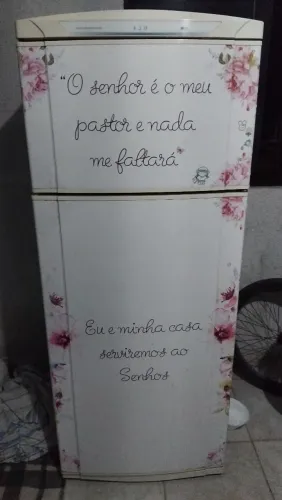 GELADEIRA - USADA EM BOAS CONDIÇÕES