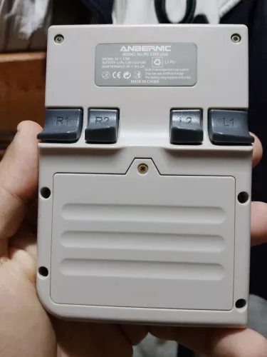 Anbernic RG35XX Plus 64GB - Impecável (Pronto para Jogar)