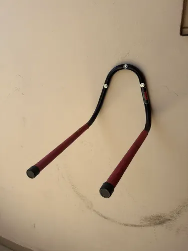 Suporte de parede para bicicleta True