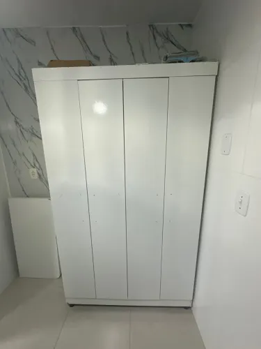 vende-se guarda-roupa