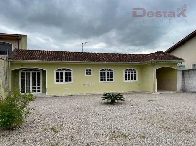 Casa em Fundos - Biguaçu, SC