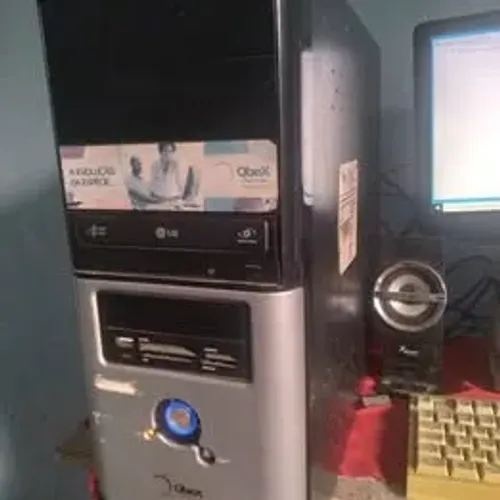 CPU Pra Uso Básico Phenom Quad Core Funcional