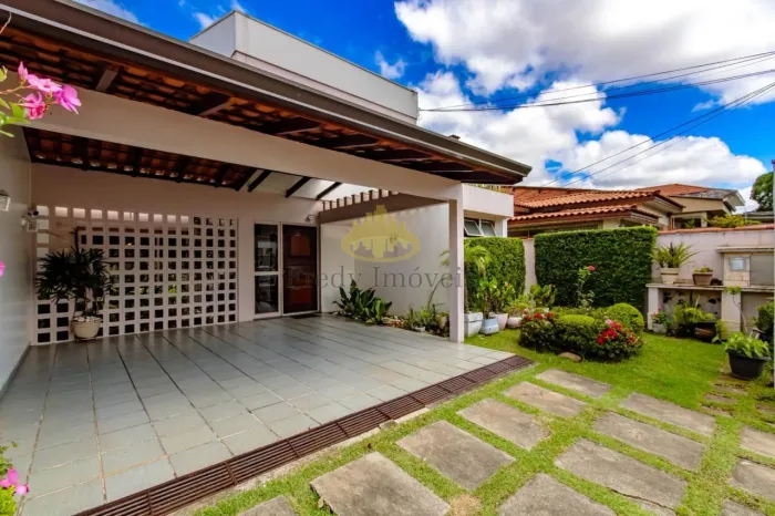 Casa para Locação em São Paulo, Vila Gumercindo, 4 dormitórios, 1 suíte, 4 banheiros, 4 va