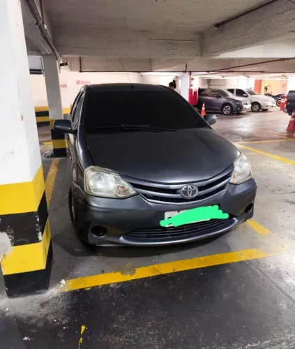 Toyota Etios XS Sedan 1.5 Flex 16V 4P Mec. 2013