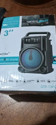 Caixa de som Bluetooth Usada