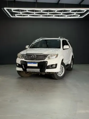 Toyota Hilux SW4 SR 4X2 2.7/ 2.7 Flex 16V Aut. 2015