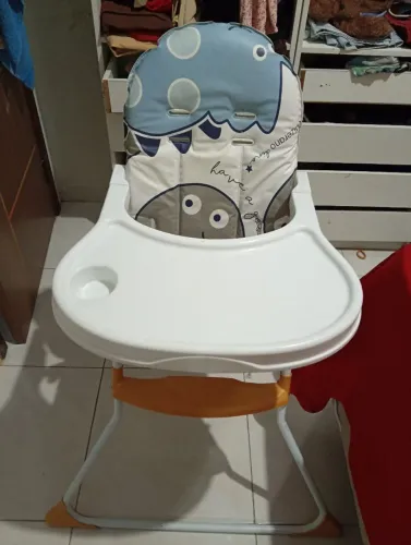 Cadeirinha de refeição de bebê