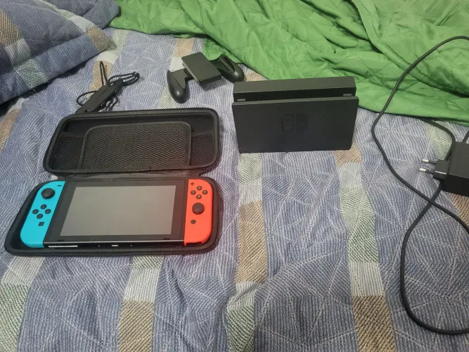 Nintendo Switch Console