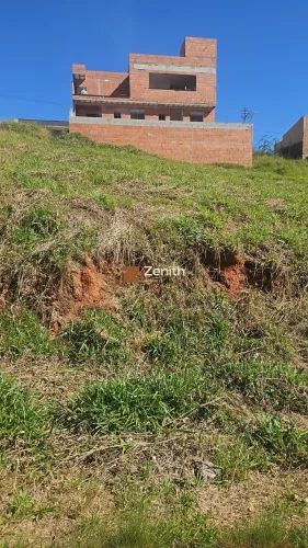 lote 240 m² pitangueiras