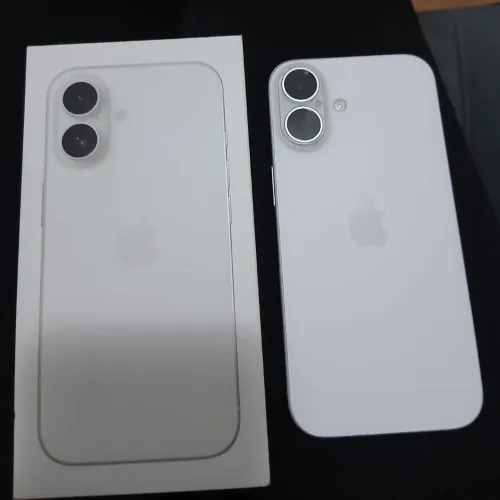 iPhone 16