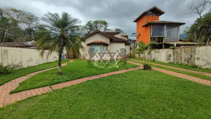 Casa a venda no condomínio Mar Verde, praia da Mococa em Caraguatatuba - Terreno de 420m²