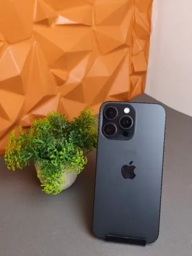 iPhone 15 pro Max semi novo