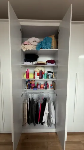 GUARDA ROUPA