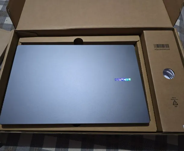 Vende-se notebook Samsung Book4