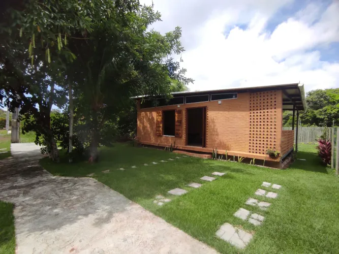 Alugo casa em vila ecologica