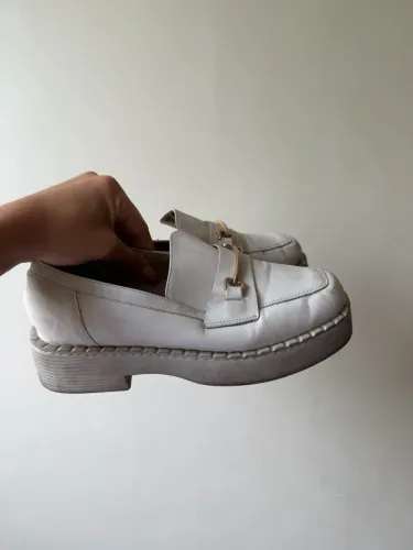 Mocassim off white