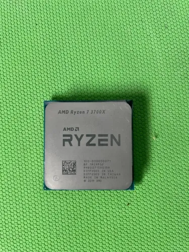 Processador AM4 RYZEN 3700X AMD + Cooler Wraith Prism RGB