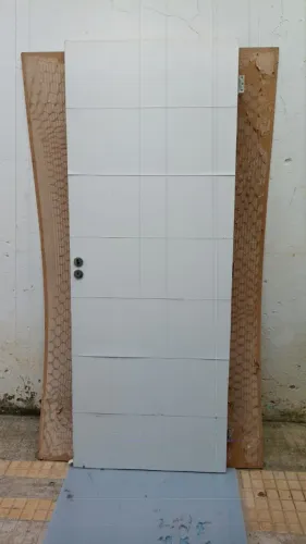 porta em madeira formicada sem fechadura 210x0,80