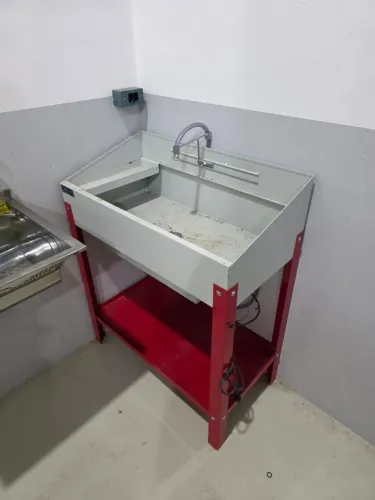 Máquina de Lavar Peças
