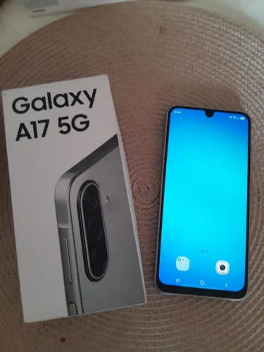 Celular Samsung A17 com NFC
