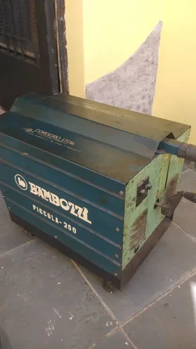 Maquina de solda eletrica bambozzi 