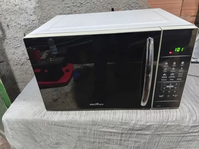 Micro-ondas Britânia 34litros 110volts