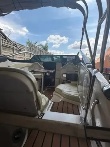 Lancha Focker 2015 Cabinada | Pronta para navegar!!! 